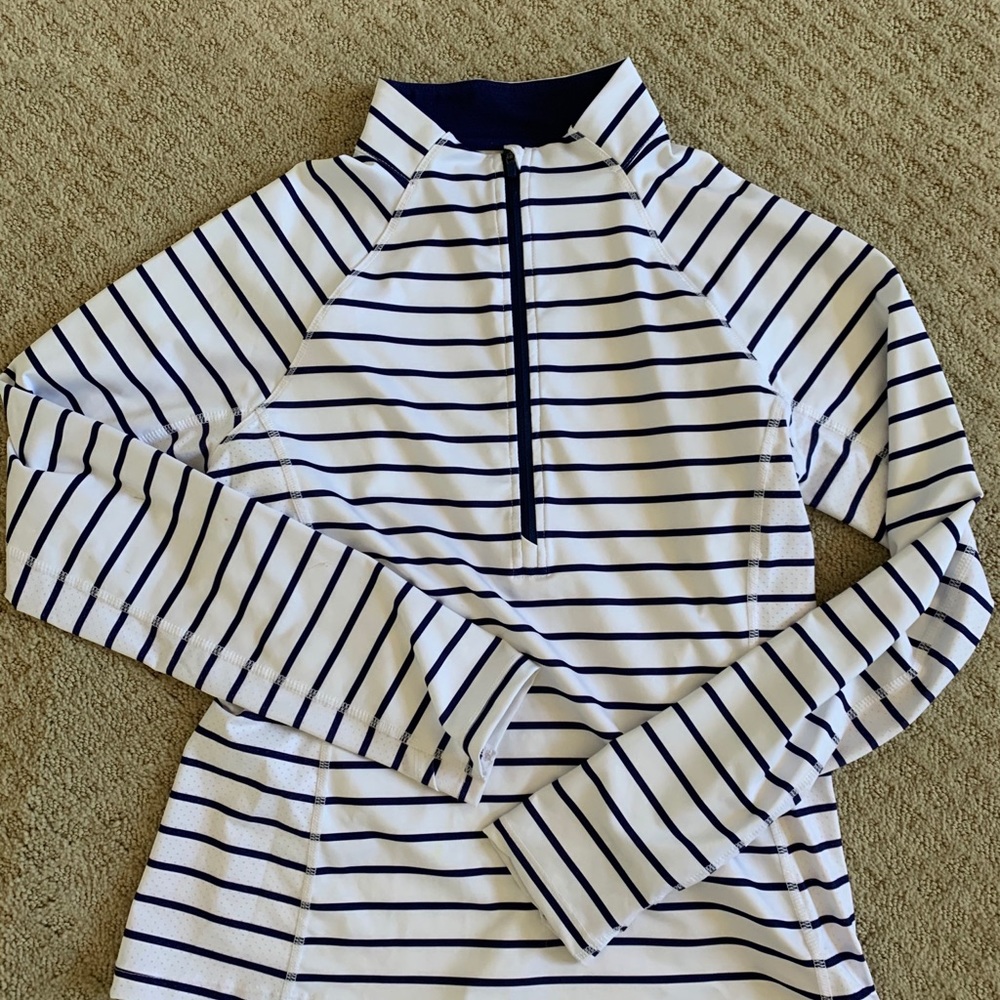 Vineyard Vines performance pullover